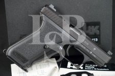 Heckler-Koch-HK-HK-P7M13-P7-M13-9mm-Squeeze-Cocker-Pistol-MFD-1989.jpg Heckler-Koch-HK-HK-P7M13-P7-M13-9mm-Squeeze-Cocker-Pistol-MFD-1989.jpg