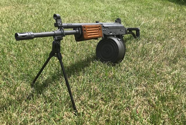 BoJ8zwF.jpg